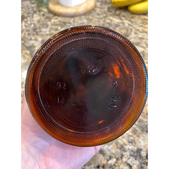 Vintage 1970's Mrs. Butterworth Amber Syrup Jars with original lid set of 2 - Picture 6 of 11